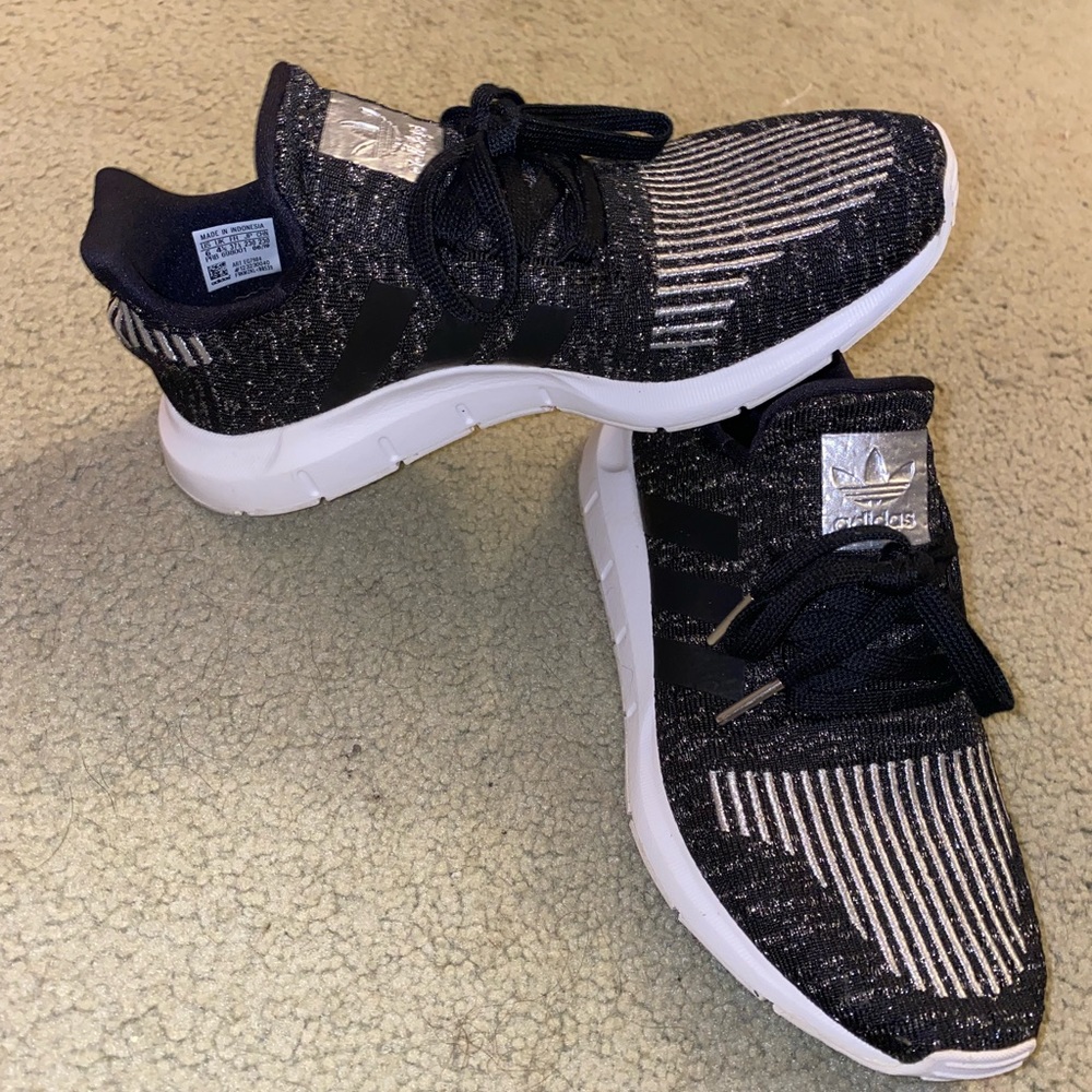 Adidas swift run